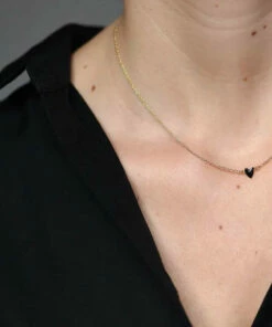 Titlee Dainty Heart Necklace
